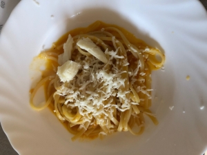 linguine with yellow cherry tomato